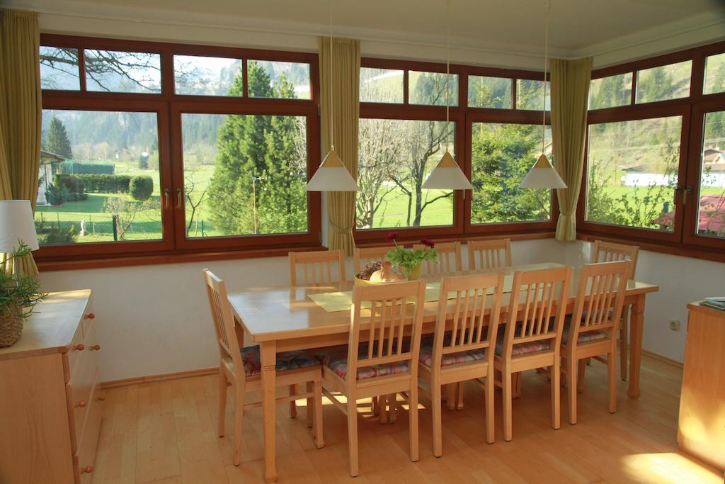 Villa Schnuck - Das Rote Ferienhaus Bad Gastein Dış mekan fotoğraf