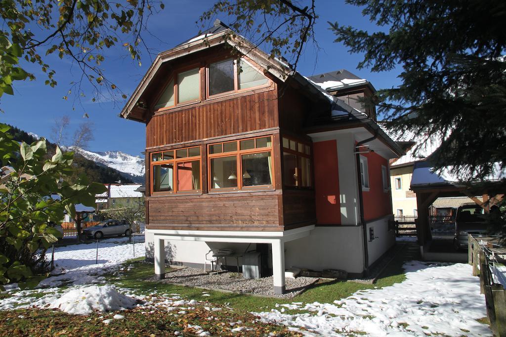 Villa Schnuck - Das Rote Ferienhaus Bad Gastein Dış mekan fotoğraf